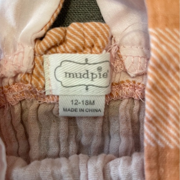 12-18 months onesie EUC - Picture 3 of 3